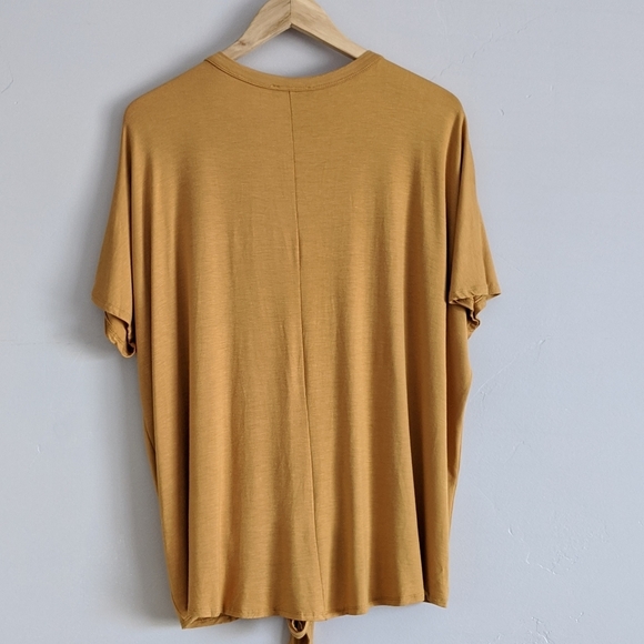 FINAL SALE 🆕🌿DRAPED BUTTON DOWN TOP🌿 - Picture 6 of 7